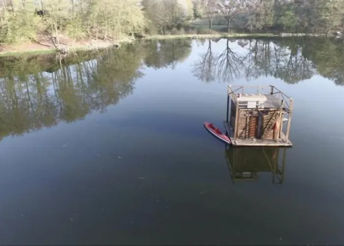 Plywajacy 度假居 普日维兹